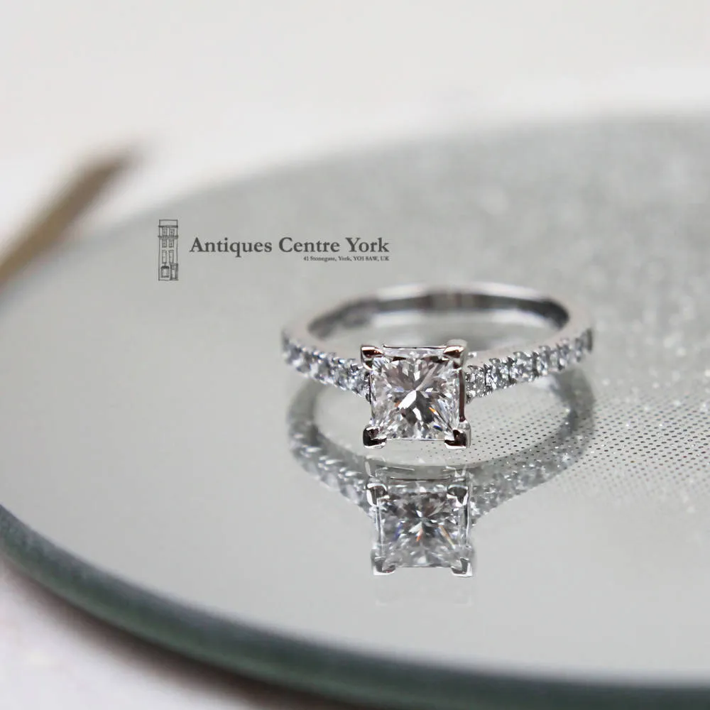 18ct White Gold Certified Princess Cut Diamond Solitaire 1.00ct