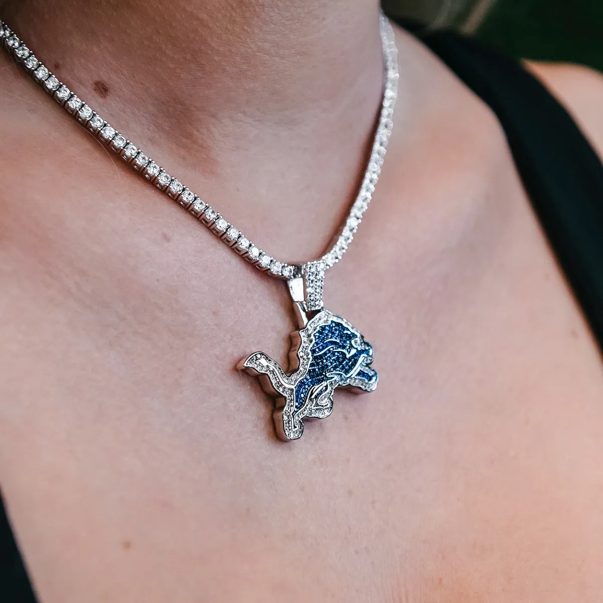 Detroit Lions Team Logo Pendant Necklace