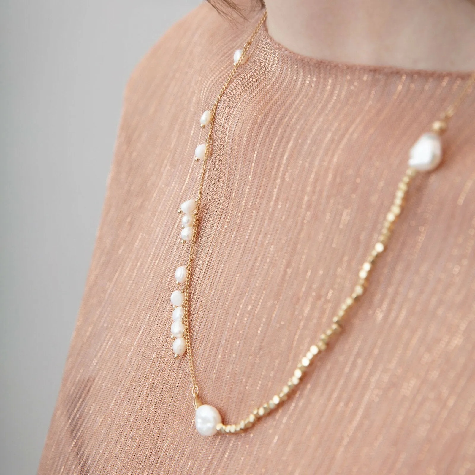 Stunning Sanna Statement Necklace - Elegant Accessory for Every Occasion