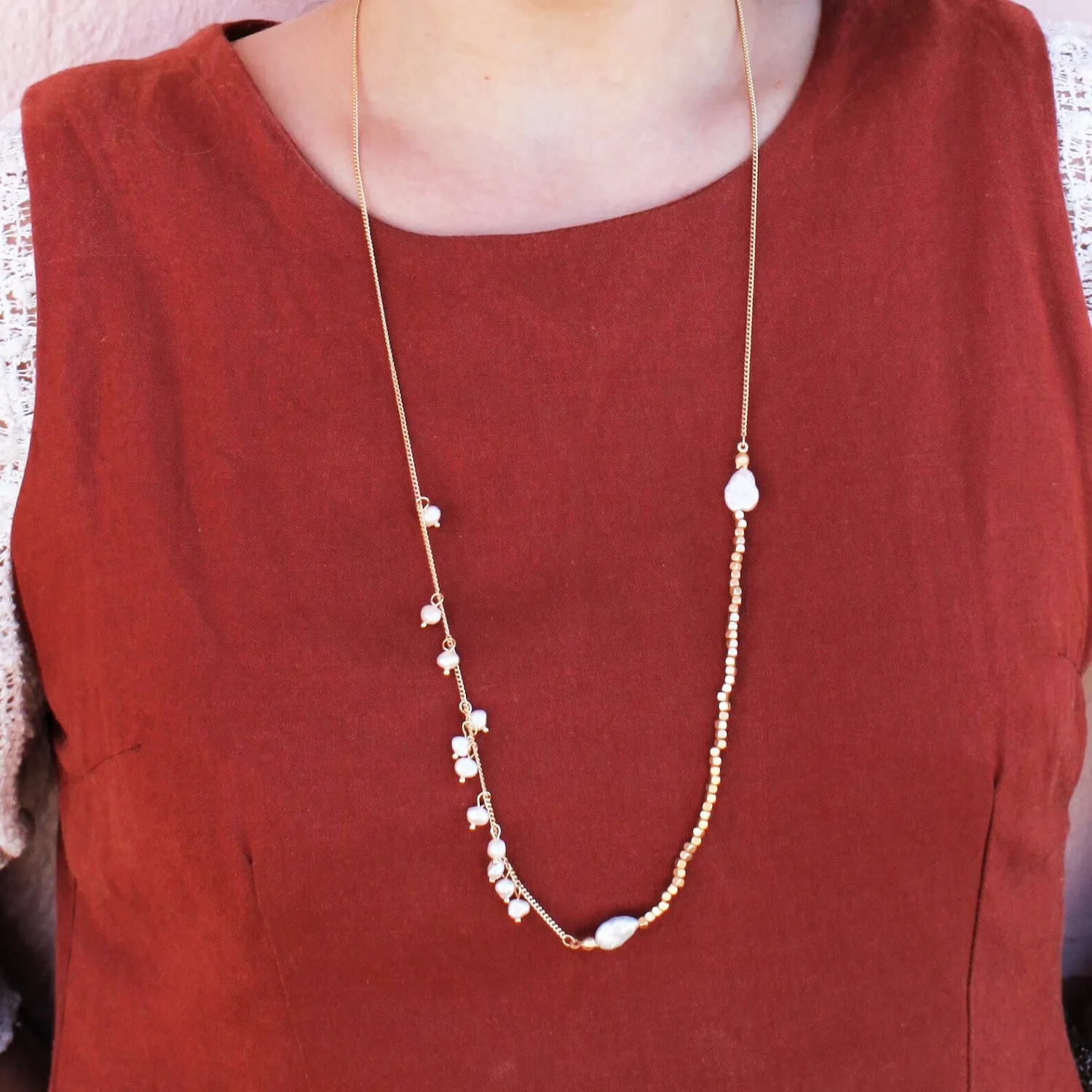 Stunning Sanna Statement Necklace - Elegant Accessory for Every Occasion
